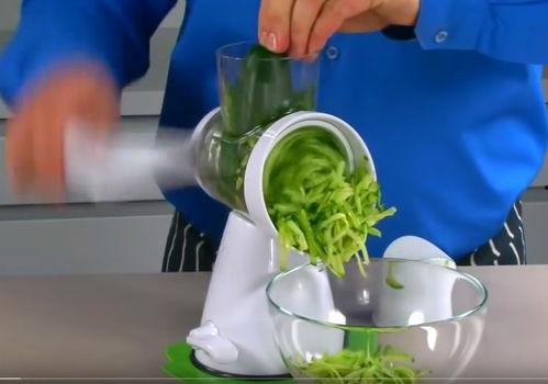 倒水吃瓜,倒水吃瓜，清凉一夏