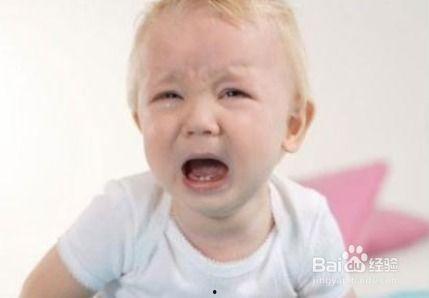 宝宝饭后吃网纹瓜吐了,警惕食物过敏与消化问题